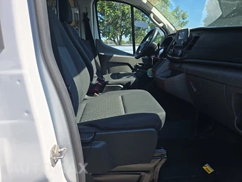 2025 Ford Transit 250 Cargo Van Low Roof 130.0" WB - miniatura 8