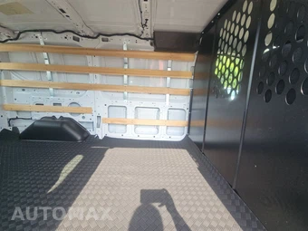 2025 Ford Transit 250 Cargo Van Low Roof 130.0" WB - miniatura 13