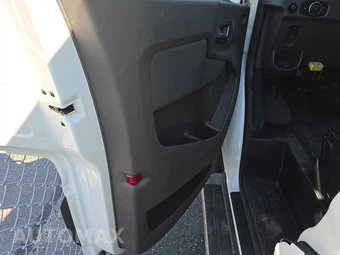 2025 Ford Transit 250 Cargo Van Low Roof 130.0" WB - miniatura 9