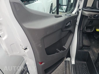 2025 Ford Transit 250 Cargo Van Low Roof 130.0" WB - miniatura 9