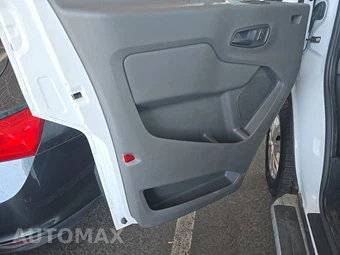 2025 Ford Transit 250 Cargo Van Low Roof 130.0" WB - miniatura 9