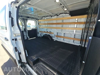 2025 Ford Transit 250 Cargo Van Low Roof 130.0" WB - miniatura 13