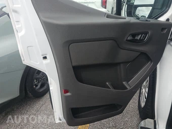 2025 Ford Transit 250 Cargo Van Low Roof 130.0" WB - miniatura 9