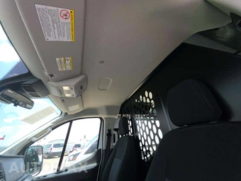 2025 Ford Transit 250 Cargo Van Low Roof 130.0" WB - miniatura 11