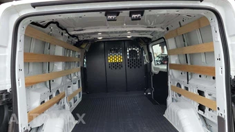 2025 Ford Transit 250 Cargo Van Low Roof 130.0" WB - miniatura 23