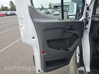 2025 Ford Transit 250 Cargo Van Low Roof 130.0" WB - miniatura 9