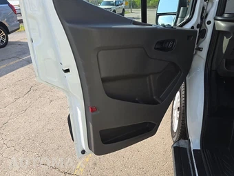 2025 Ford Transit 250 Cargo Van Low Roof 130.0" WB - miniatura 9
