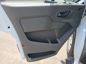 2025 Ford Transit 250 Cargo Van Low Roof 130.0" WB - miniatura 9