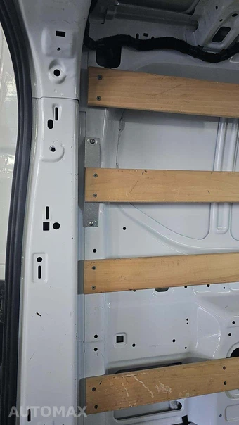 2025 Ford Transit 250 Cargo Van Low Roof 130.0" WB - miniatura 21