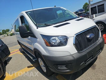 2025 Ford Transit 250 Cargo Van Low Roof 130.0" WB - miniatura 3