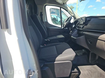2025 Ford Transit 250 Cargo Van Low Roof 130.0" WB - miniatura 8