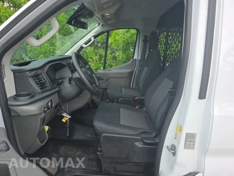 2025 Ford Transit 250 Cargo Van Low Roof 130.0" WB - miniatura 7