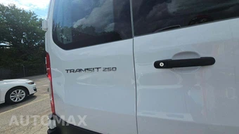 2025 Ford Transit 250 Cargo Van Low Roof 130.0" WB - miniatura 20