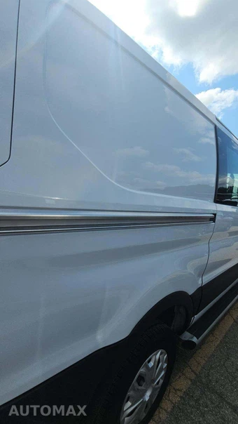 2025 Ford Transit 250 Cargo Van Low Roof 130.0" WB - miniatura 22