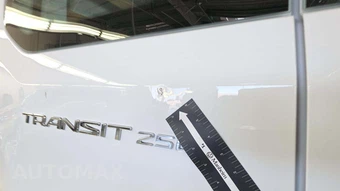 2025 Ford Transit 250 Cargo Van Low Roof 130.0" WB - miniatura 23