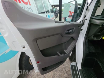 2025 Ford Transit 250 Cargo Van Low Roof 130.0" WB - miniatura 9
