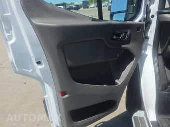 2025 Ford Transit 250 Cargo Van Low Roof 130.0" WB - miniatura 9