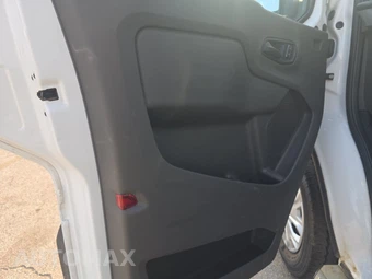 2025 Ford Transit 250 Cargo Van Low Roof 130.0" WB - miniatura 9