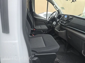 2025 Ford Transit 250 Cargo Van Low Roof 130.0" WB - miniatura 8
