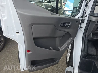 2025 Ford Transit 250 Cargo Van Low Roof 130.0" WB - miniatura 9