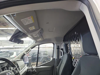 2025 Ford Transit 250 Cargo Van Low Roof 130.0" WB - miniatura 16