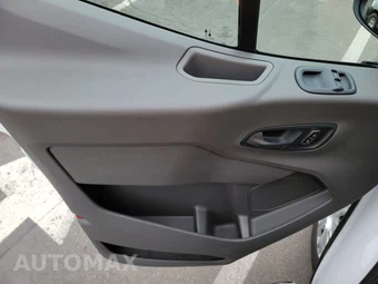 2025 Ford Transit 250 Cargo Van Low Roof 130.0" WB - miniatura 9