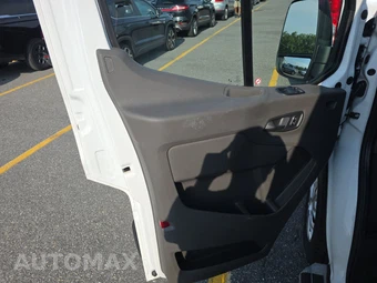 2025 Ford Transit 250 Cargo Van Low Roof 130.0" WB - miniatura 9