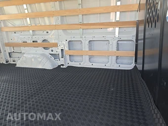 2025 Ford Transit 250 Cargo Van Low Roof 130.0" WB - miniatura 13