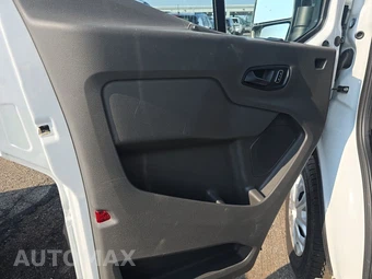 2025 Ford Transit 250 Cargo Van Low Roof 130.0" WB - miniatura 9