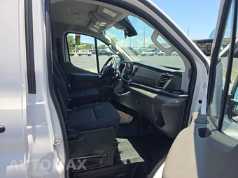 2025 Ford Transit 250 Cargo Van Low Roof 130.0" WB - miniatura 8