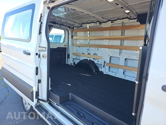 2025 Ford Transit 250 Cargo Van Low Roof 130.0" WB - miniatura 13