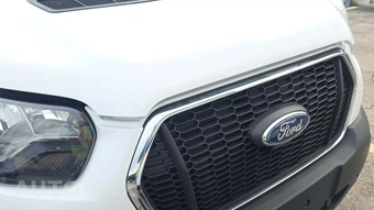 2025 Ford Transit 250 Cargo Van Low Roof 130.0" WB - miniatura 20