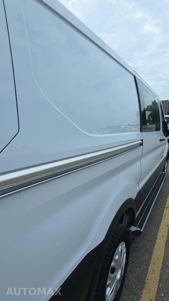2025 Ford Transit 250 Cargo Van Low Roof 130.0" WB - miniatura 24