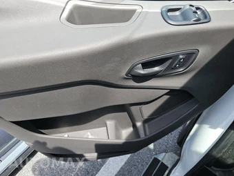 2025 Ford Transit 250 Cargo Van Low Roof 130.0" WB - miniatura 9
