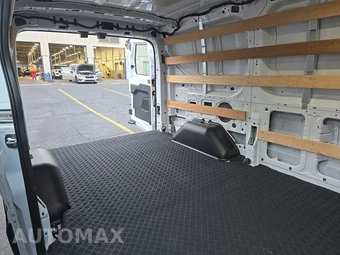 2025 Ford Transit 250 Cargo Van Low Roof 130.0" WB - miniatura 13