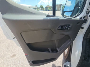 2025 Ford Transit 250 Cargo Van Low Roof 130.0" WB - miniatura 9