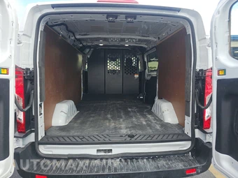 2025 Ford Transit 250 Cargo Van Low Roof 130.0" WB - miniatura 16