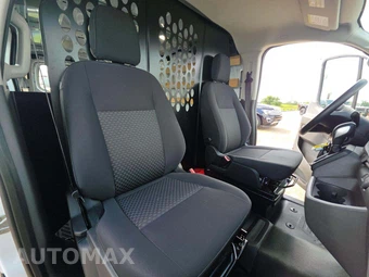2025 Ford Transit 250 Cargo Van Low Roof 130.0" WB - miniatura 17