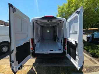 2025 Ford Transit 250 Cargo Van Medium Roof 148.0" WB - miniatura 13