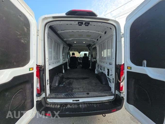 2025 Ford Transit 250 Cargo Van Medium Roof 148.0" WB - miniatura 13