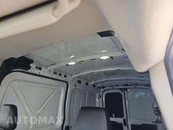 2025 Ford Transit 250 Cargo Van Medium Roof 148.0" WB - miniatura 11