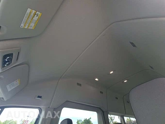 2025 Ford Transit 350 HD Passenger Wagon XLT DRW High Roof - miniatura 8