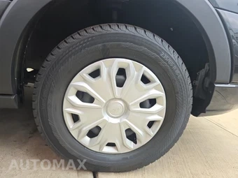 2025 Ford Transit Passenger Van XLT Low Roof 148.0" WB - miniatura 9
