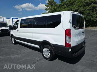 2025 Ford Transit Passenger Van XLT Low Roof 148.0" WB - miniatura 2