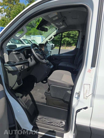 2025 Ford Transit Passenger Van XLT Low Roof 148.0" WB - miniatura 6