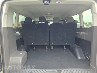 2025 Ford Transit Passenger Van XLT Low Roof 148.0" WB - miniatura 16