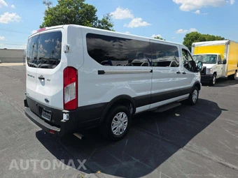 2025 Ford Transit Passenger Van XLT Low Roof 148.0" WB - miniatura 3