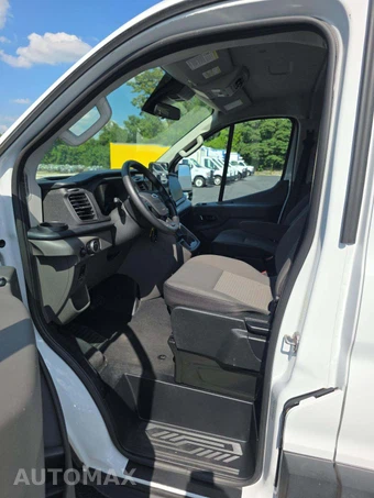 2025 Ford Transit Passenger Van XLT Low Roof 148.0" WB - miniatura 6