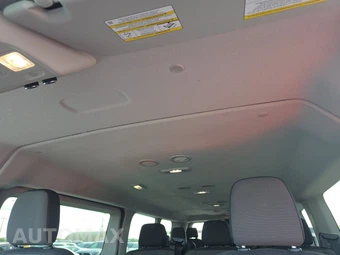 2025 Ford Transit Passenger Van XLT Low Roof 148.0" WB - miniatura 17