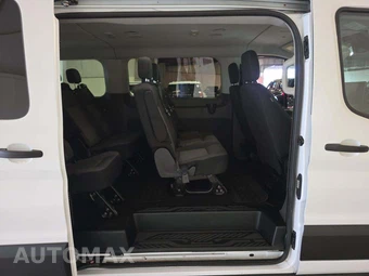 2025 Ford Transit Passenger Van XLT Low Roof 148.0" WB - miniatura 16
